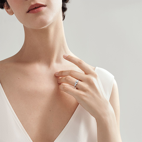 Tiffany T Linear Ring